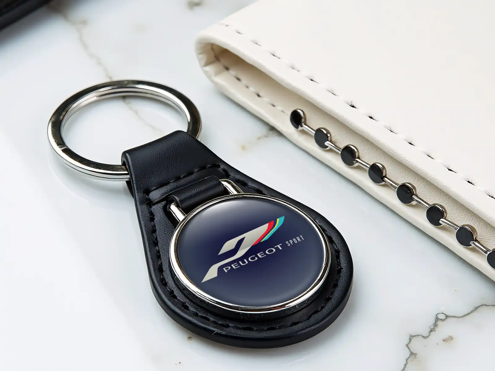 Peugeot Schlüsselketten für Damen Stabiles Leder Design Stil